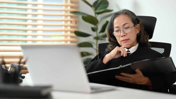 Comment bien choisir un avocat au Québec ?