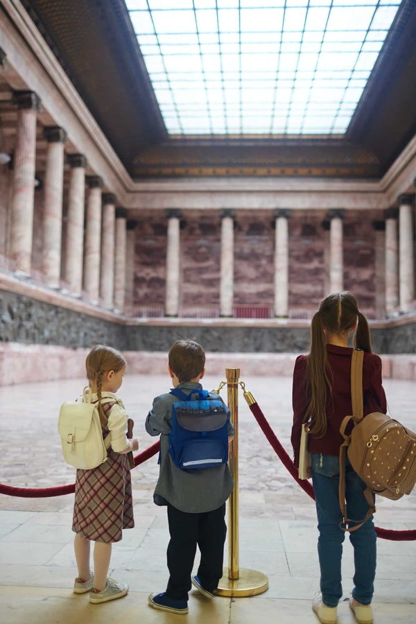 Découverte culturelle en famille à Madrid : Sites et musées accessibles